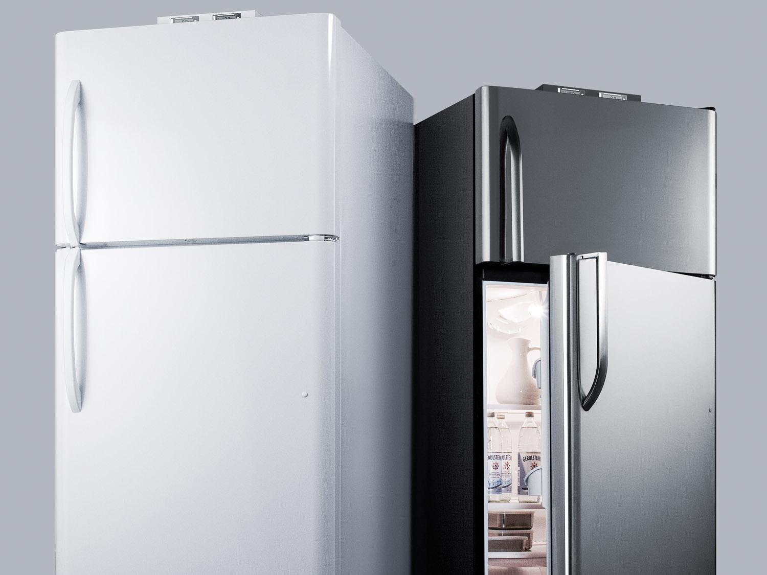 18 cu.ft. break room refrigerator-freezer in white with NIST calibrated alarm/thermometers